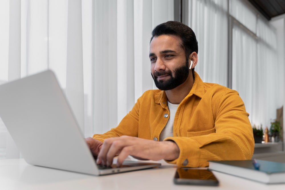 مطور ويب الواجهة الأمامية السيرة الذاتية