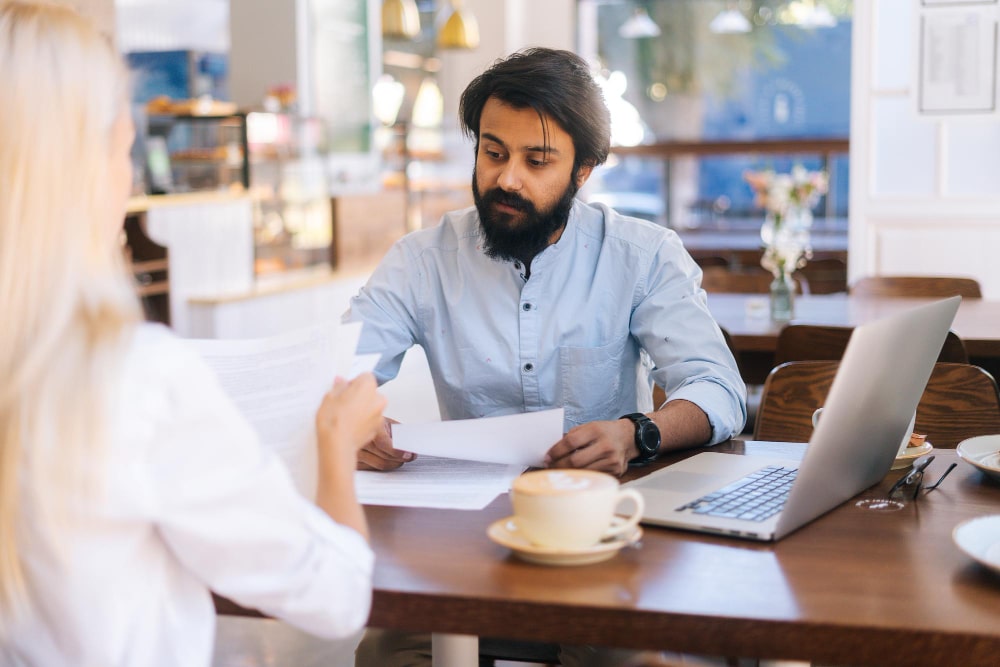 موظف الرواتب السيرة الذاتية